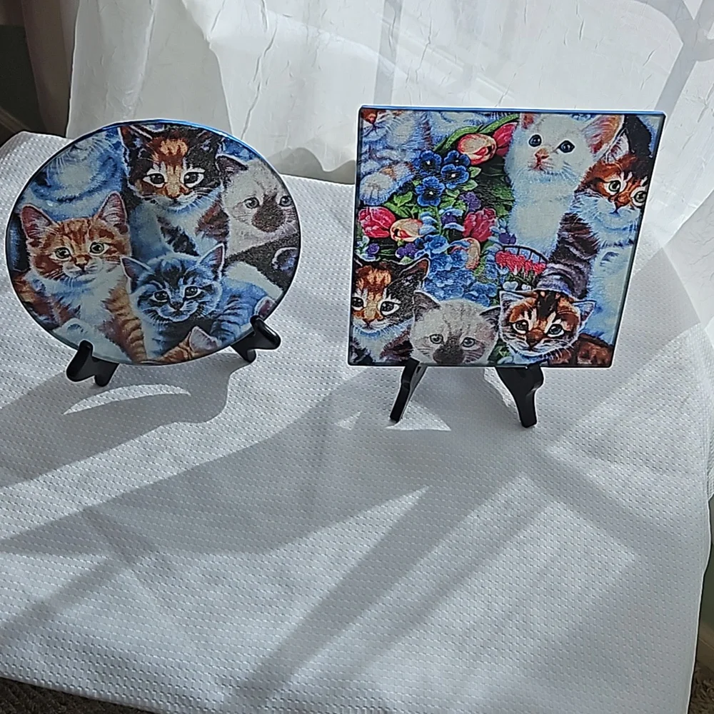 Kittens Galore  8-inch Cutting/Serving Boards Tempered Glass  Set Of Two